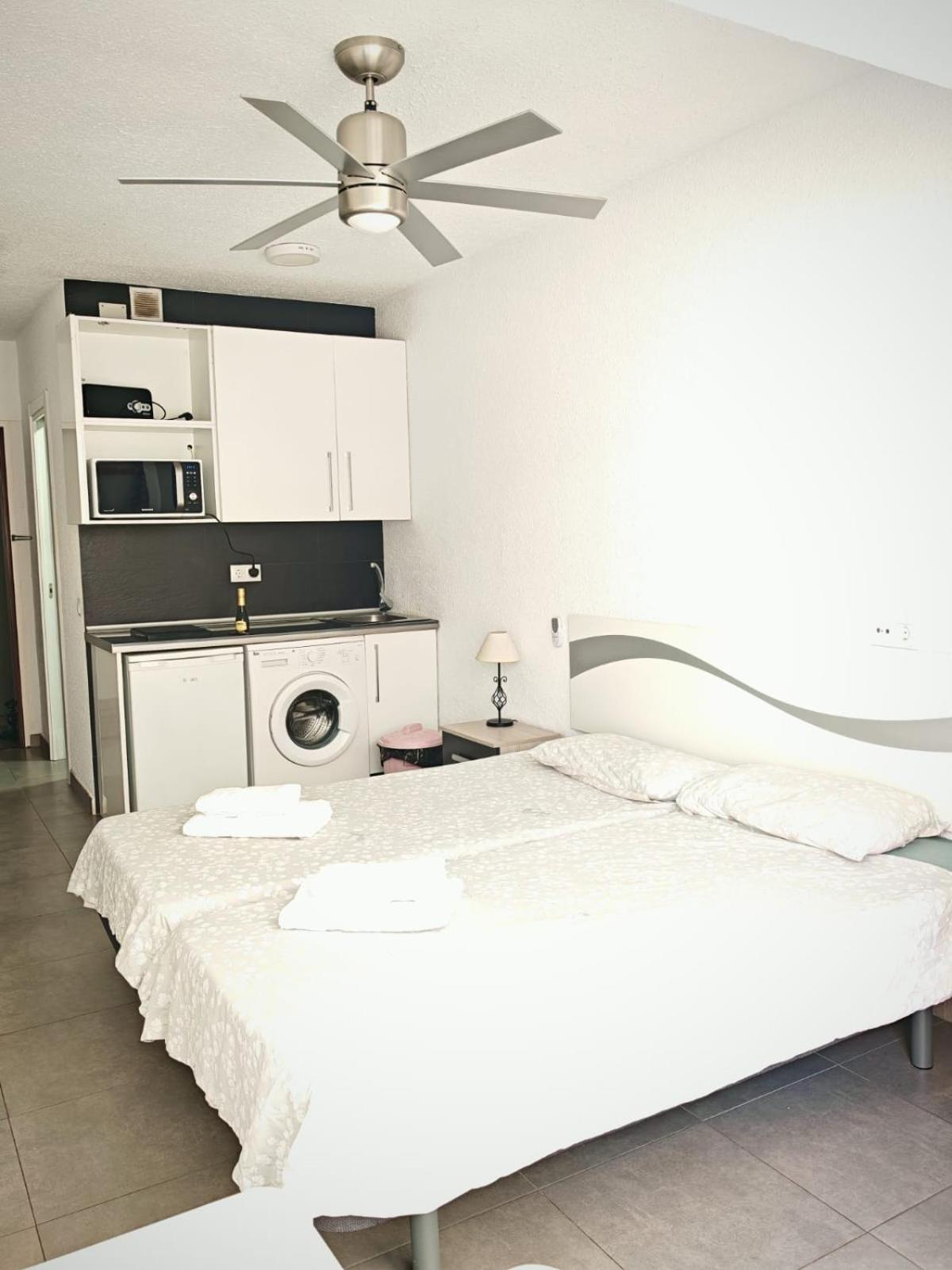 Apartamento Malaga Port Екстер'єр фото