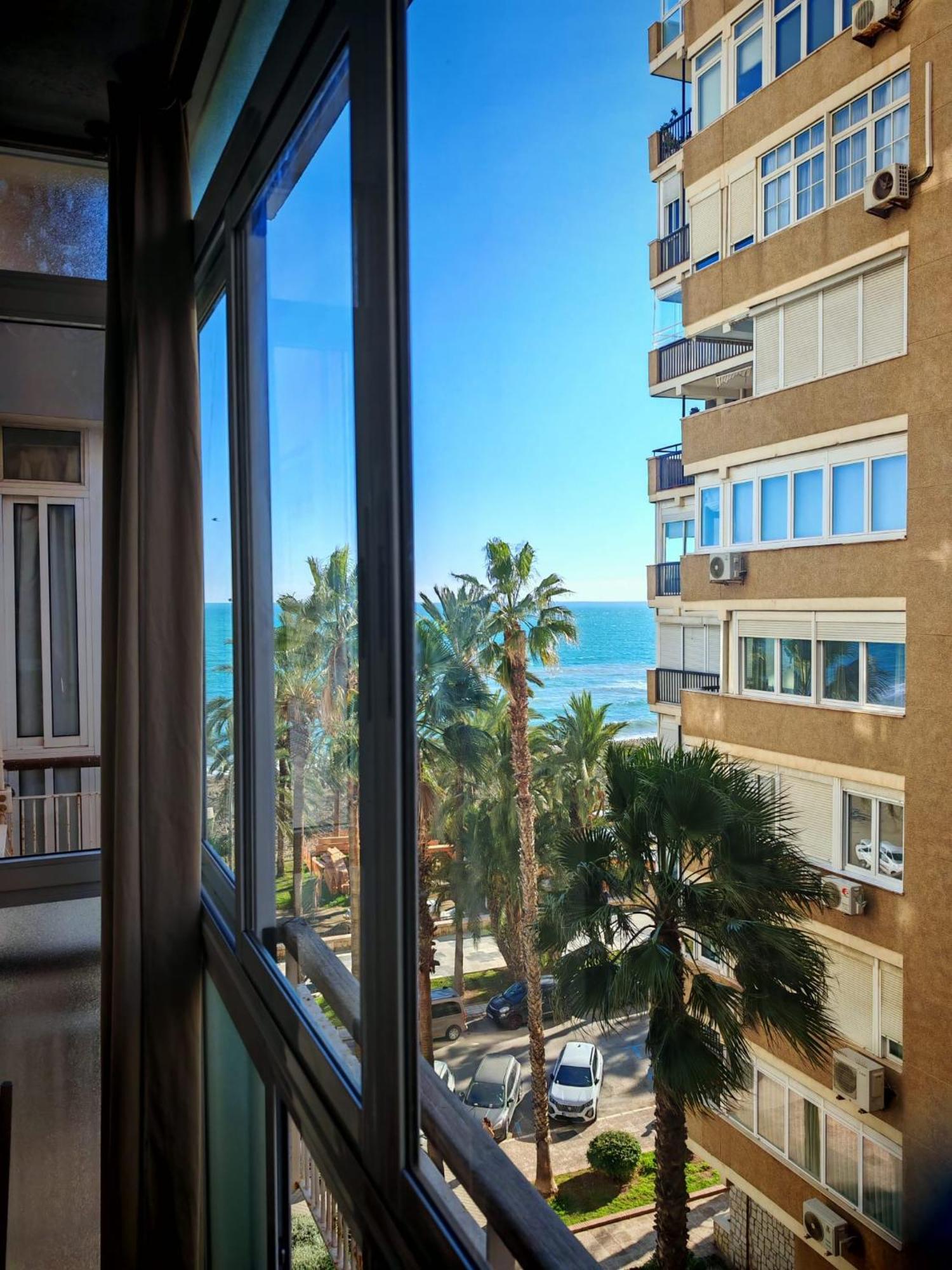 Apartamento Malaga Port Екстер'єр фото
