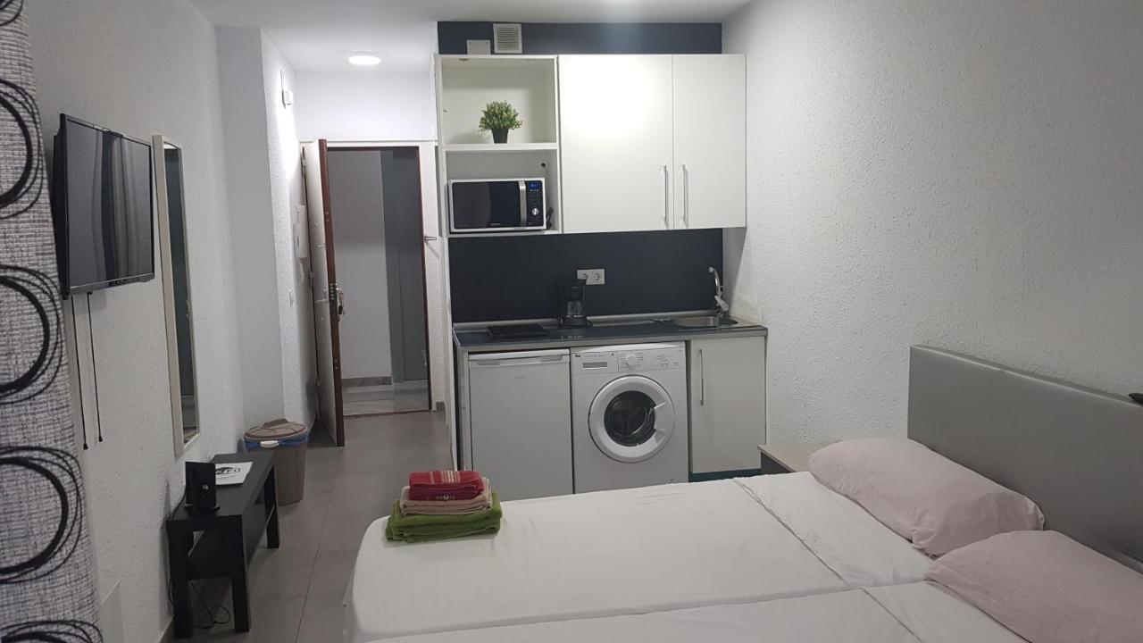 Apartamento Malaga Port Екстер'єр фото